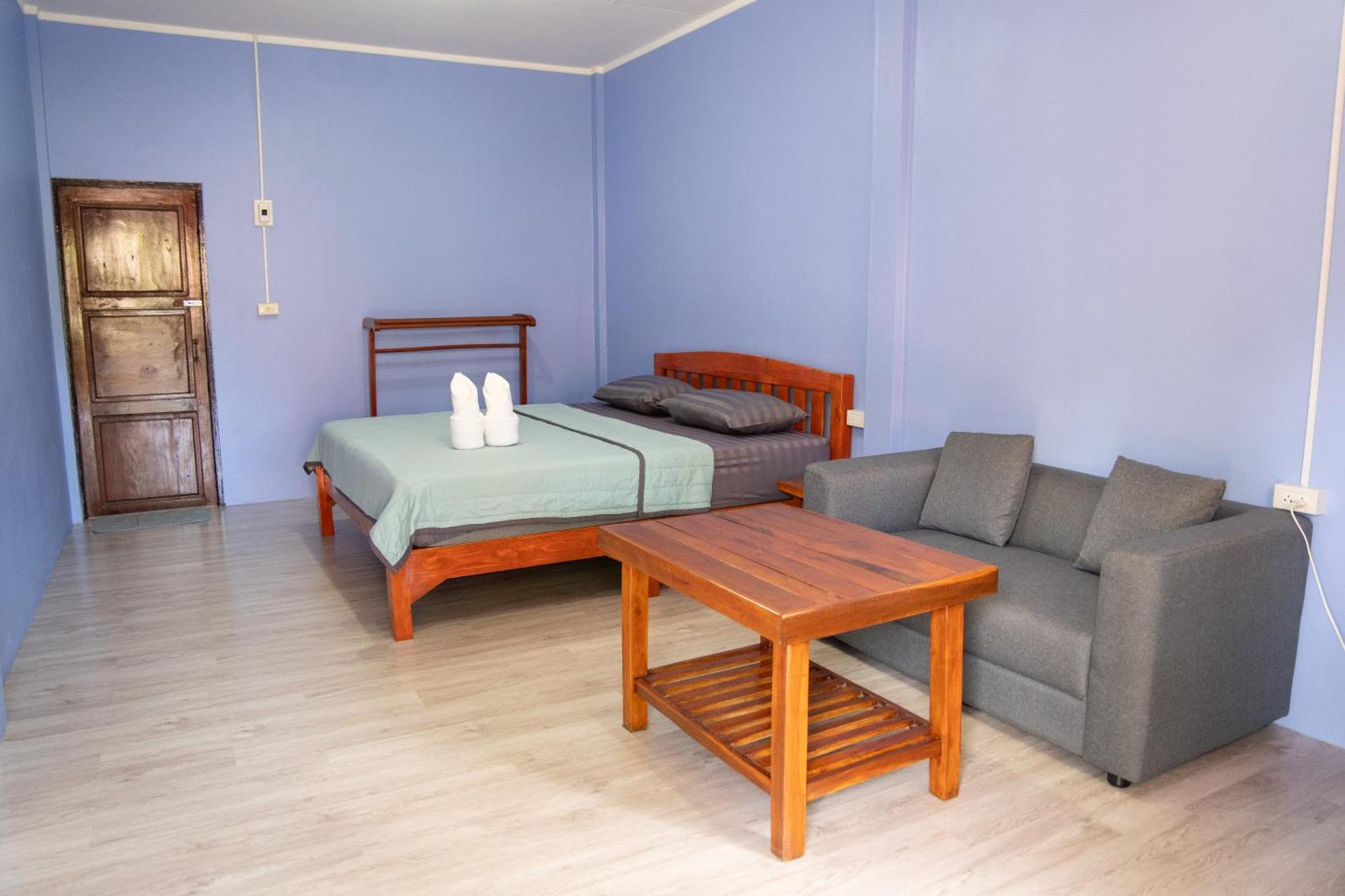 Butterfly Hostel, Пай Екстериор снимка